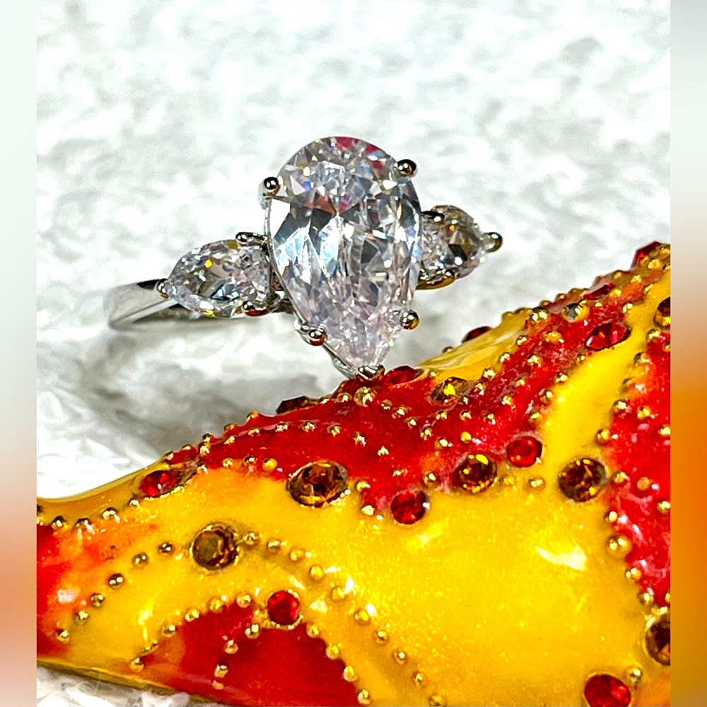 Ladies pear shaped evening ring
